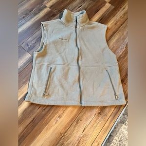 Columbia vest